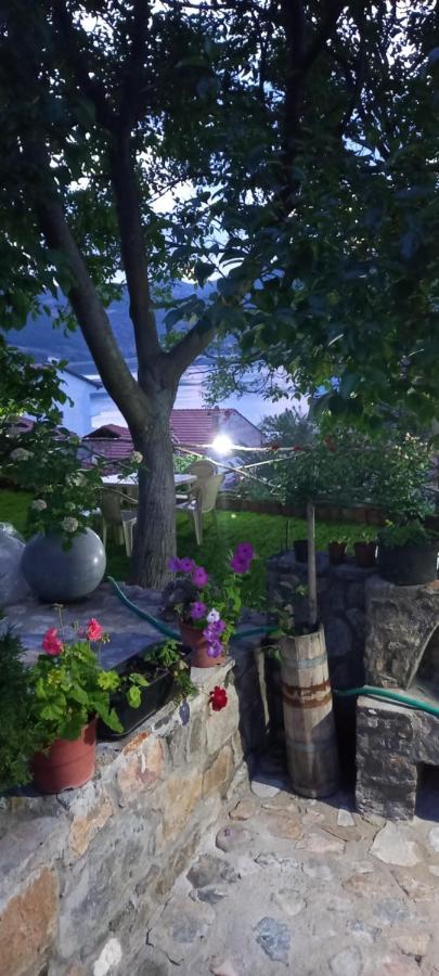 Roleo Guest House Lini Exterior foto
